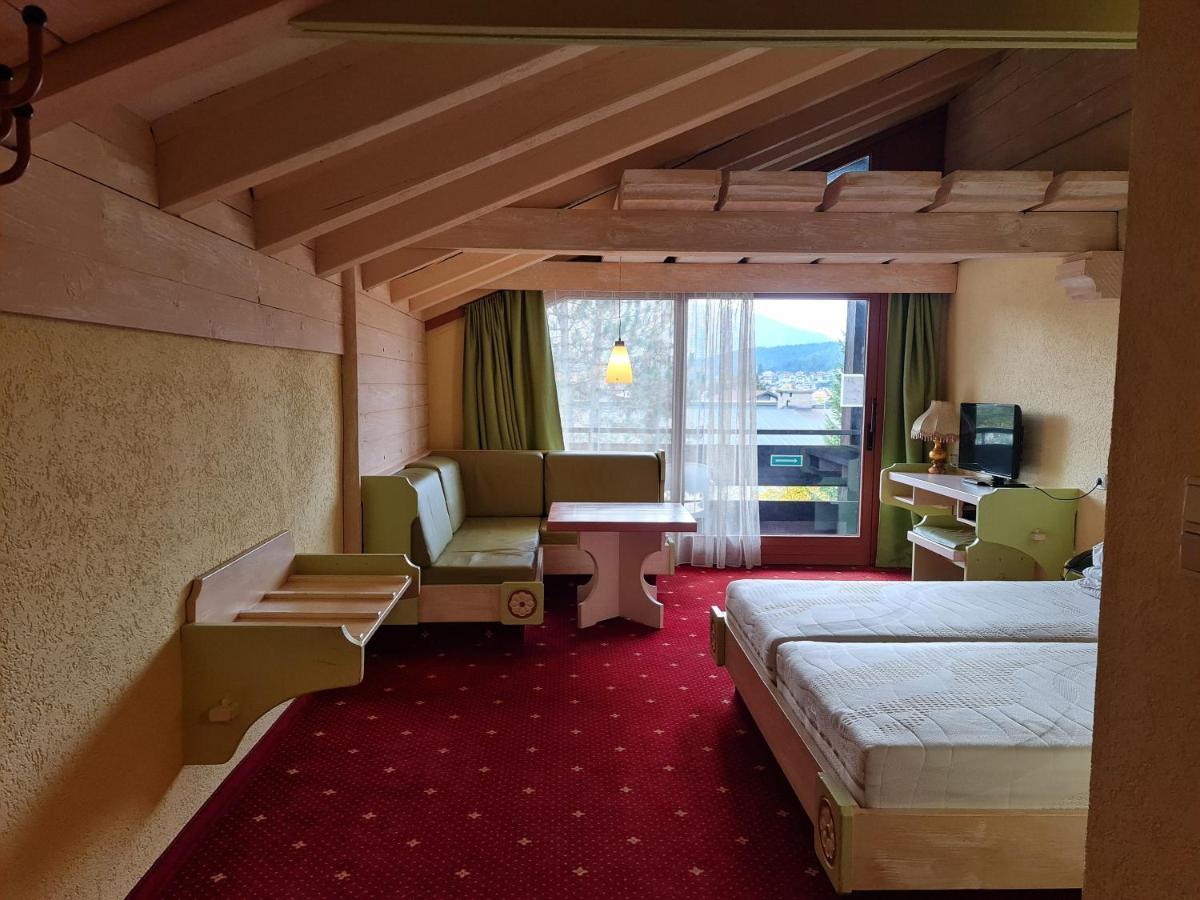 Das Kronen Hotel เซเฟลด์ อิน ทิโรล ภายนอก รูปภาพ